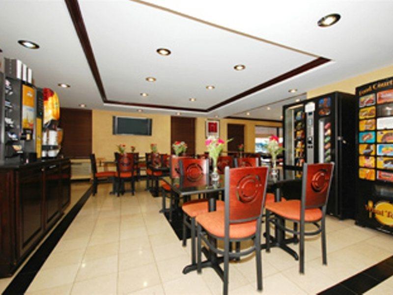 Best Western Jfk Airport Нью-Йорк Екстер'єр фото